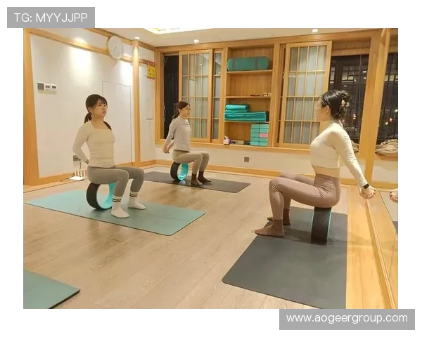 驼背人群专属健身器械从根源改善脊柱健康